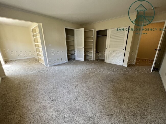 Building Photo - Two Bed Pacific Grove Condo in Gated Commu...