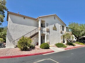 Building Photo - SPACIOUS 3 BEDROOM 2 FULL BATH CONDO IN GA...