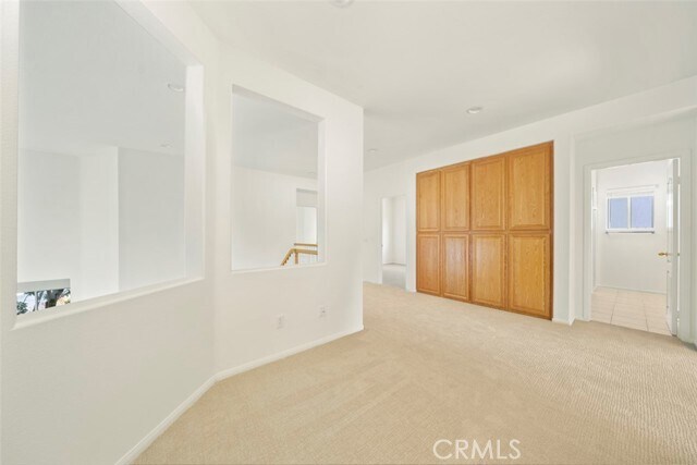 Building Photo - 17 Camarin St