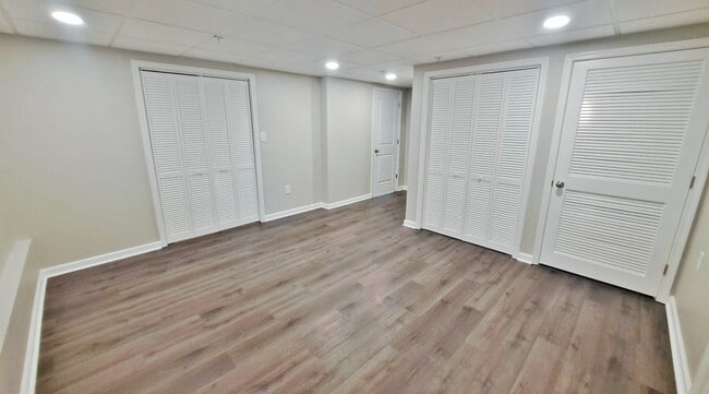 Building Photo - 3 Bed / 3-1/2 Bath Single Family Townhome