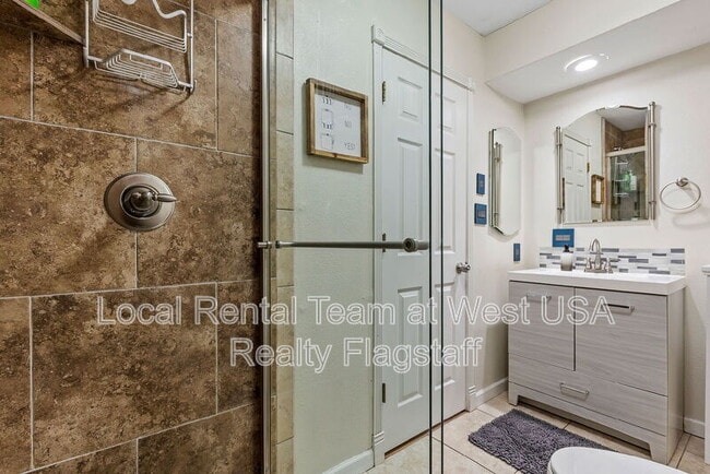 Building Photo - 1720 N Doral Way