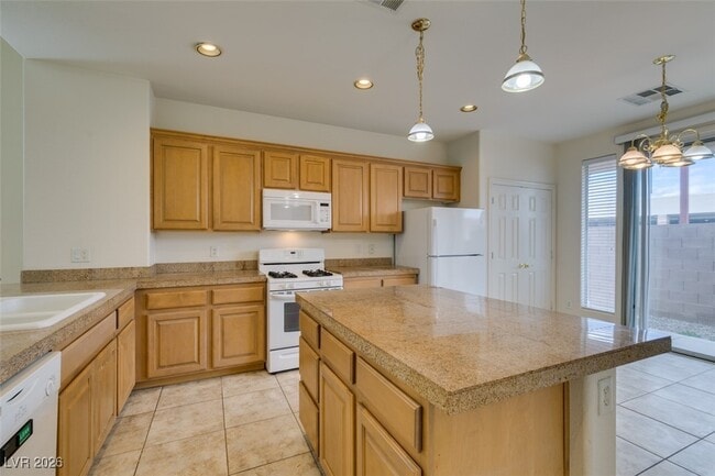 Building Photo - 2832 Glistening Grove Ave