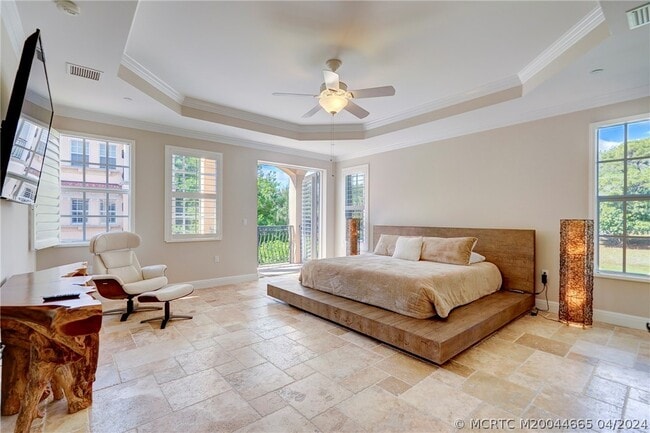 Building Photo - 1528 NE Outrigger Landings Dr