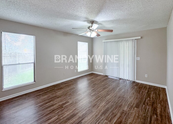 Building Photo - 14280 Falconhead Dr