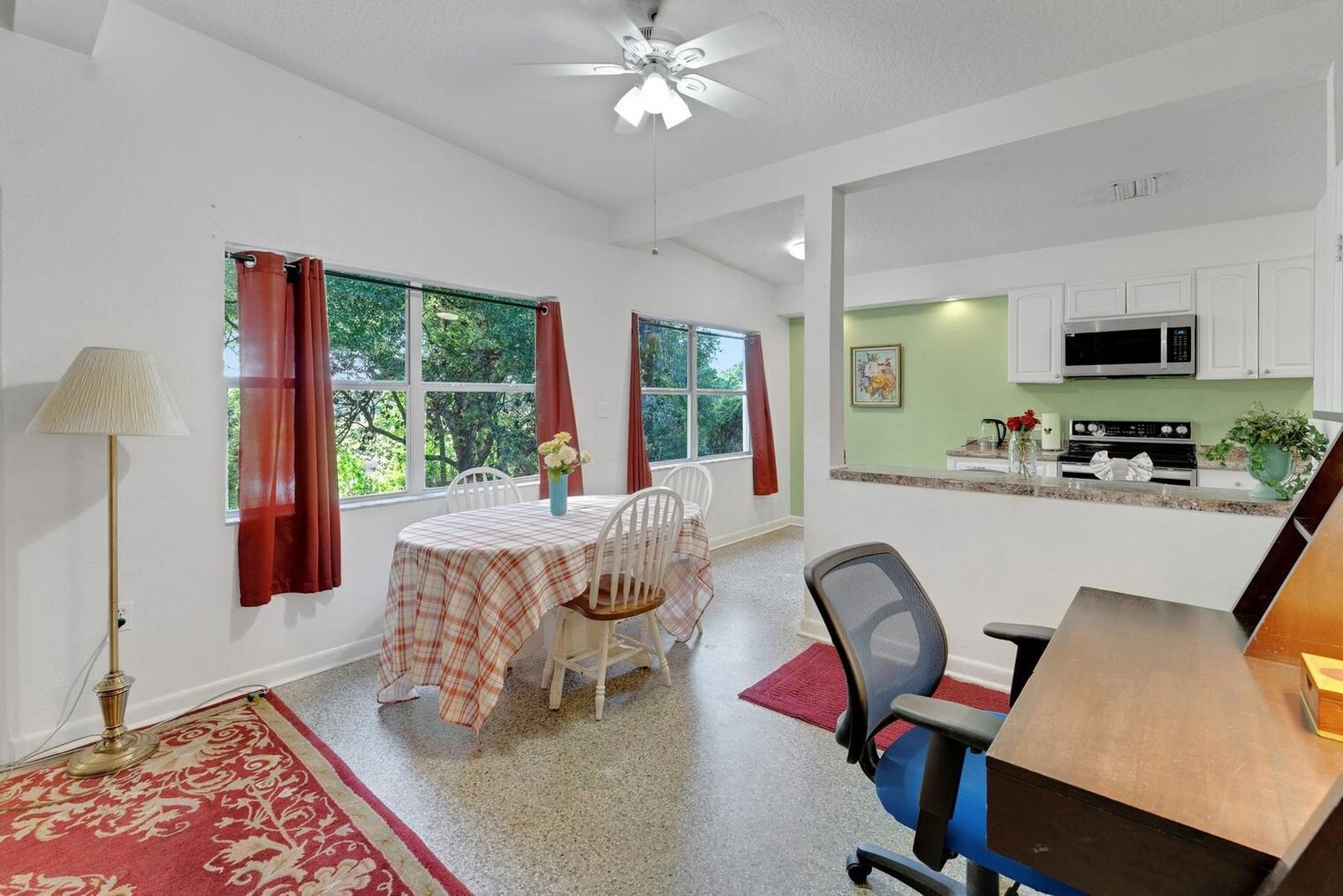 Building Photo - 7901 Lois Mae Ct