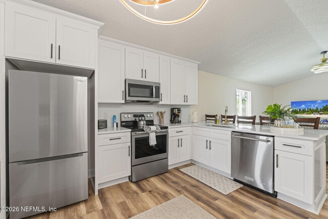 Building Photo - 2658 Sam Houston Pl