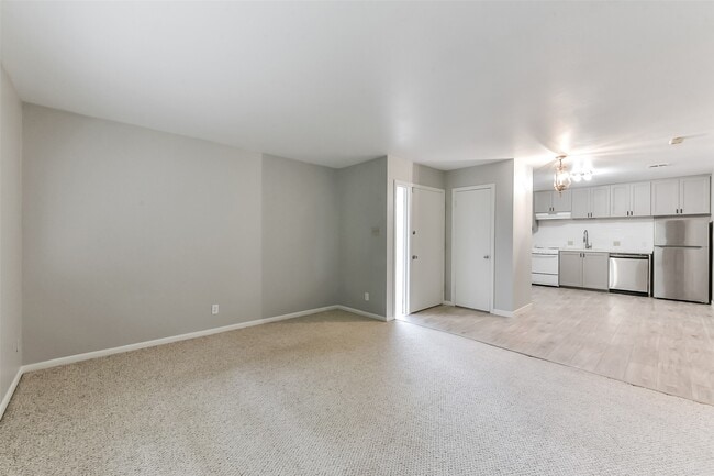 Building Photo - 6305 Deerwood Rd