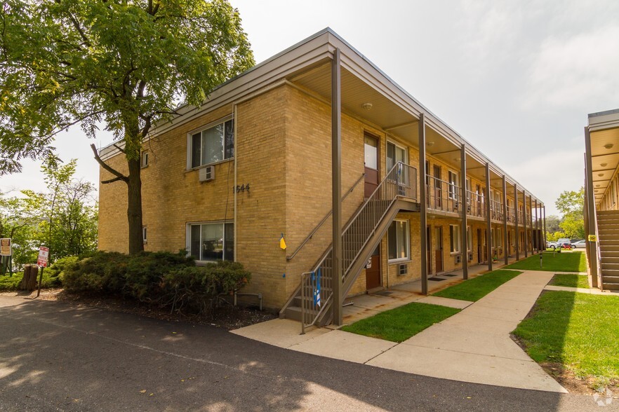 Park Place Apartments - Glenview, IL | Apartment Finder