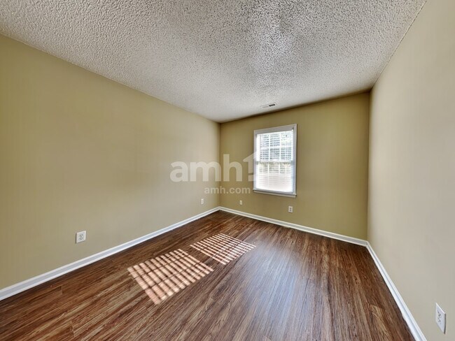 Building Photo - 1003 Pine Acres Ct