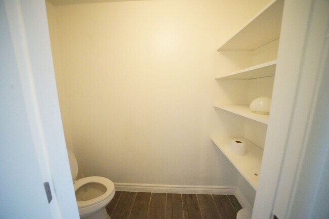 Building Photo - SHOWINGS START 4/1/2025