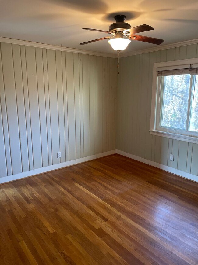 Building Photo - 5509 Skylark Rd