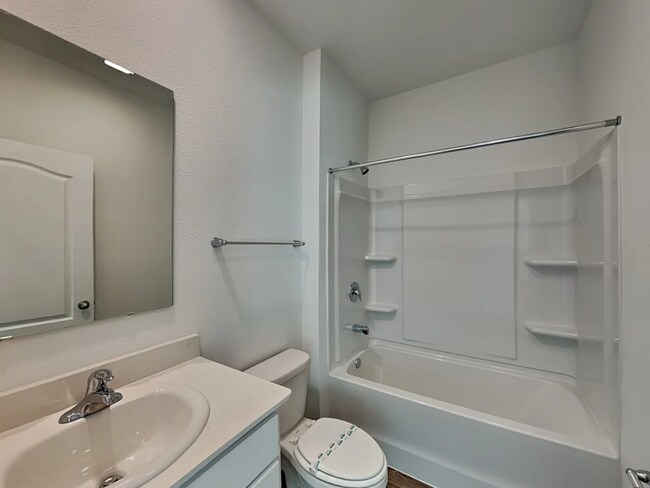 Building Photo - 675 Orellana Rd