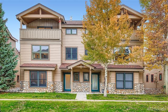Building Photo - 717 Meadow Dr