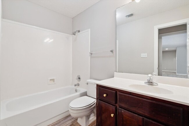 Building Photo - Upcoming Fairhope Listing!