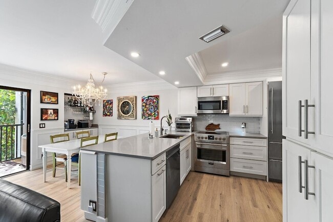 Building Photo - 1605 S US Hwy 1