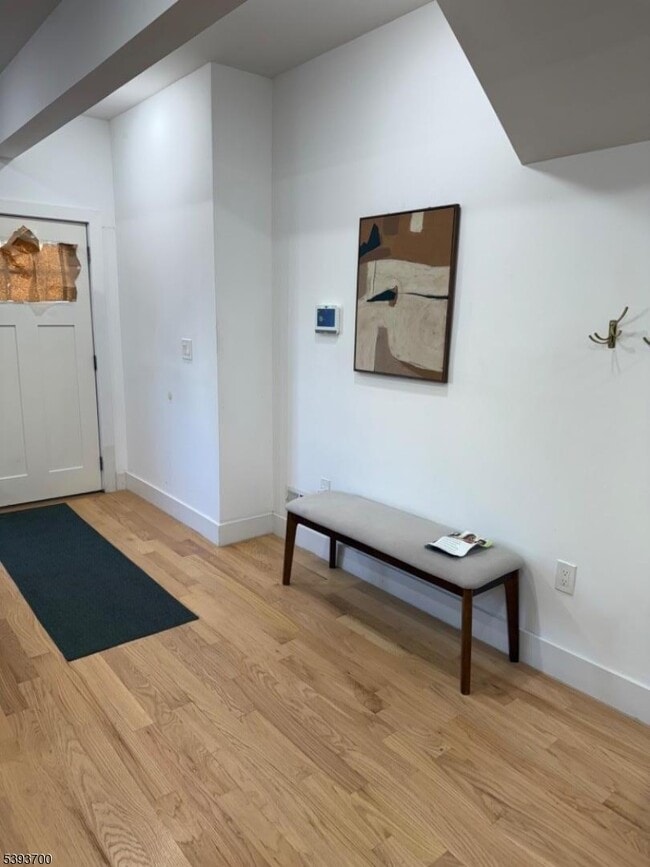 Building Photo - 492 S 20th St