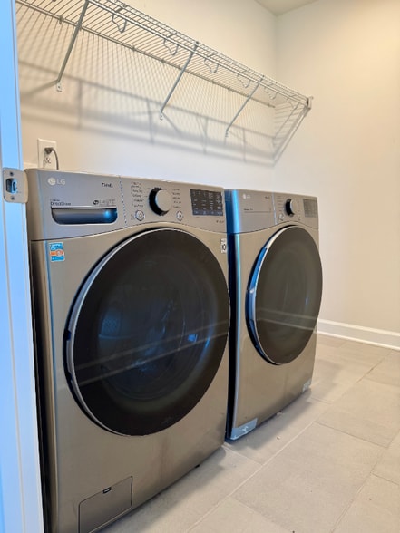 Building Photo - 4047 Armstrong Farm Dr