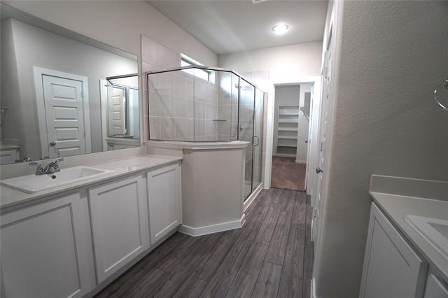 Building Photo - 2512 Green River Rd