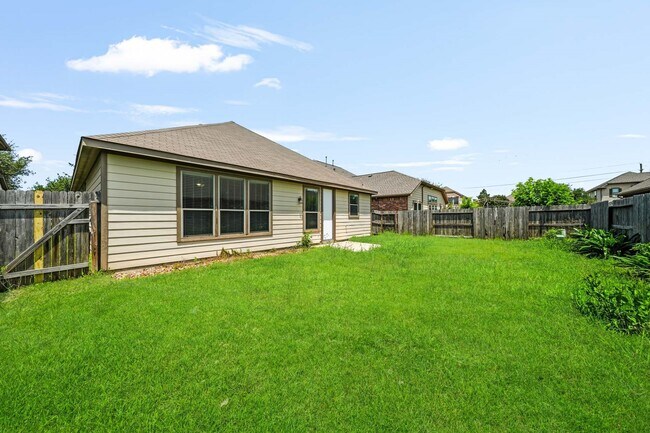 Building Photo - 4934 Lattimore Creek Dr