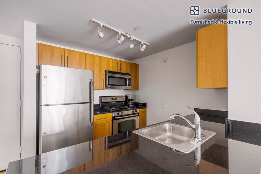 Building Photo - 4-75 48th Avenue-SI FL4-ID1956