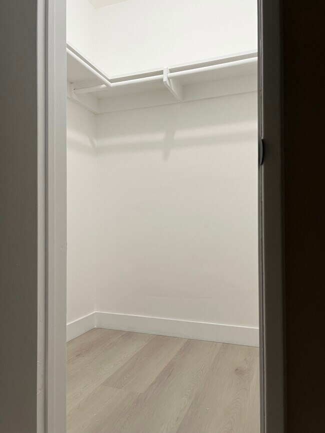 Guest Bedroom Closet - 1515 Oak St