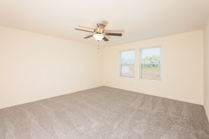 Building Photo - 193 Long Dr