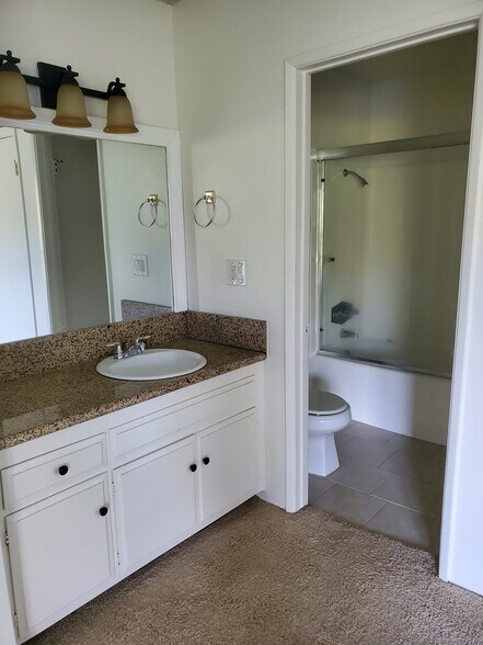 Building Photo - 741 Amigos Way