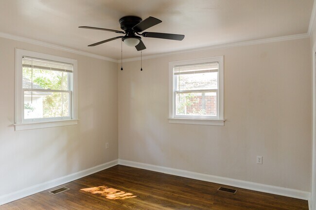 Building Photo - 1558 Orange Grove Rd