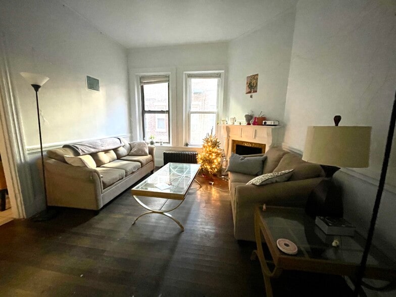 Living Room - 73 Westland Ave