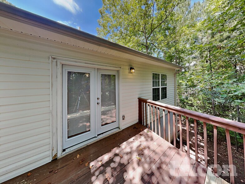 Building Photo - 37 Abbotsford Dr