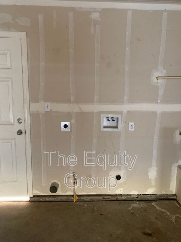 Building Photo - 2921 N Crowe St