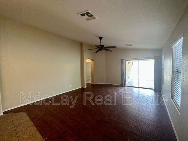 Building Photo - 45560 W Tulip Ln