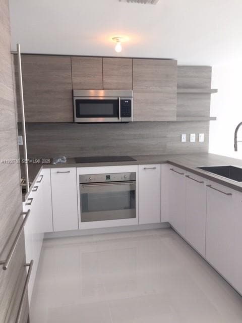 Building Photo - 400 Sunny Isles Blvd