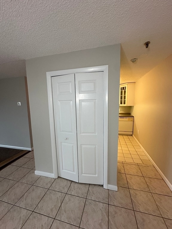 Building Photo - 292 Salem St