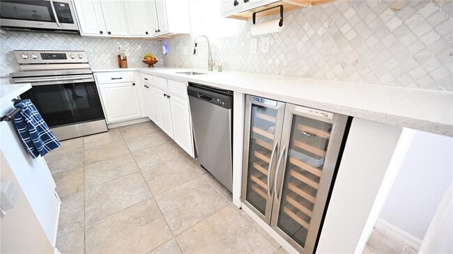 Building Photo - 10509 Carloway Hills Dr