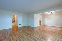 Building Photo - Chic, Updated Mid-Century Townhouse!