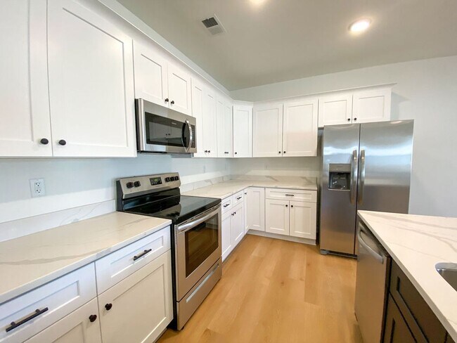 Building Photo - 4 bedroom 2 bath house built in 2024 in new development