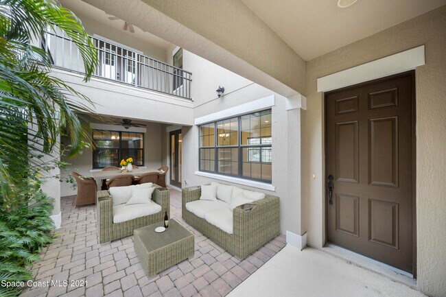 Building Photo - 7205 Primavera Ln