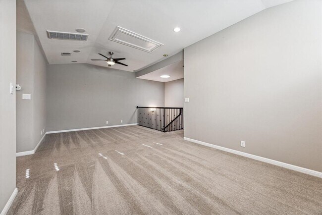 Building Photo - 9725 Solana Vista Loop
