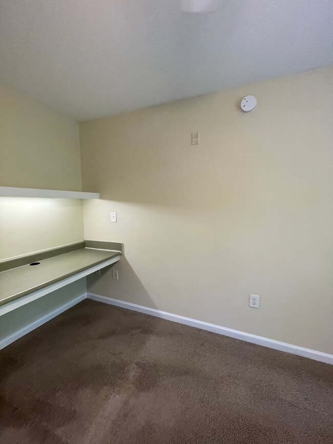 Building Photo - 3700 Spruce Ridge Way