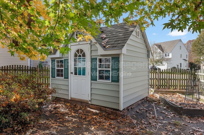 Building Photo - 9069 Brigadier Rd