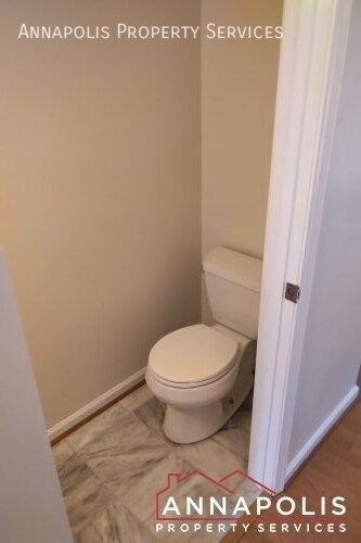 Building Photo - 709 Rock Elm Ct