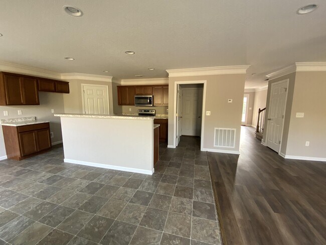 Building Photo - 8233 Zodiac Ln