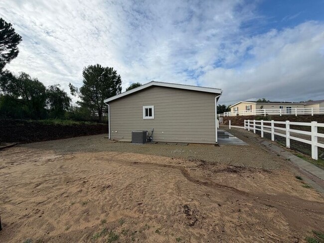 Building Photo - 40530 Calle Cancion