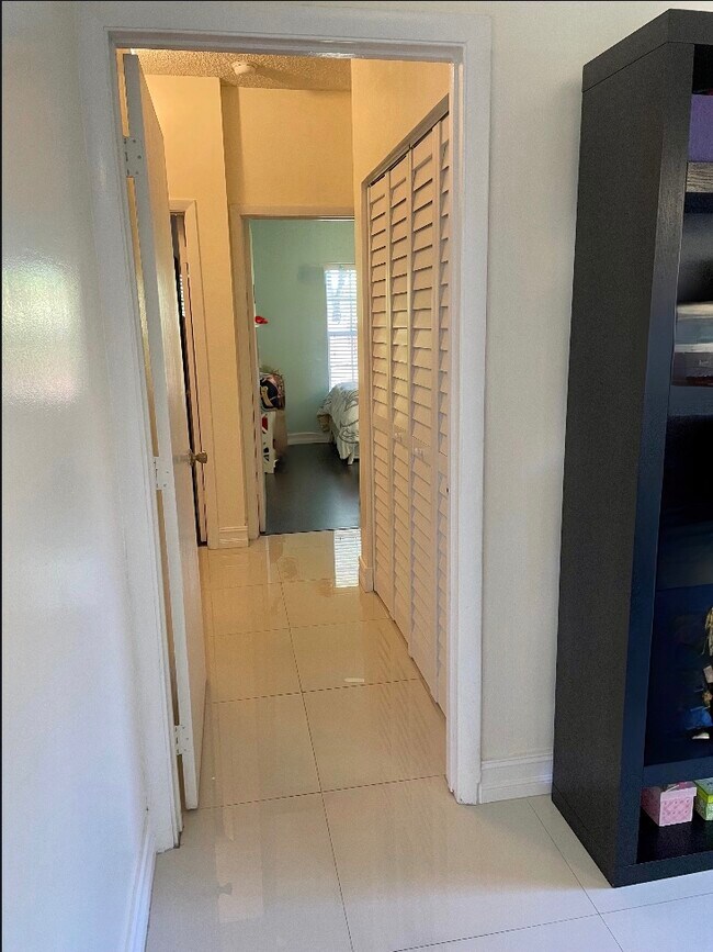 Building Photo - 5773 NW 99th Ave