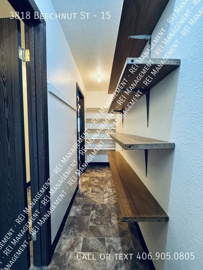 Building Photo - 3818 Beechnut St