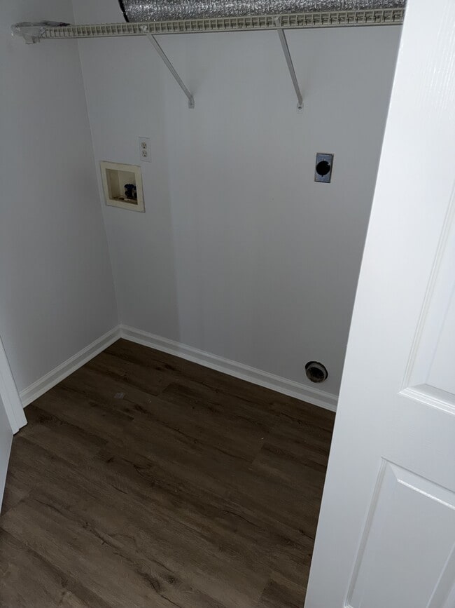 Building Photo - 2607 Cardinal St