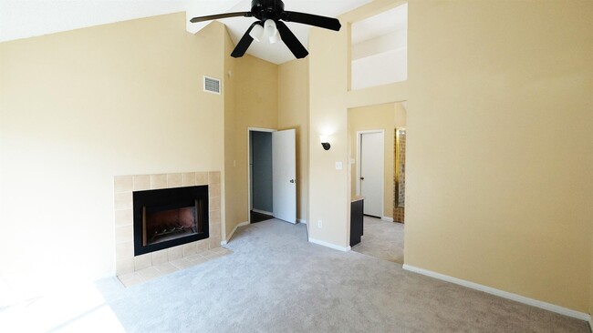 Building Photo - 1203 Beckwood Cir