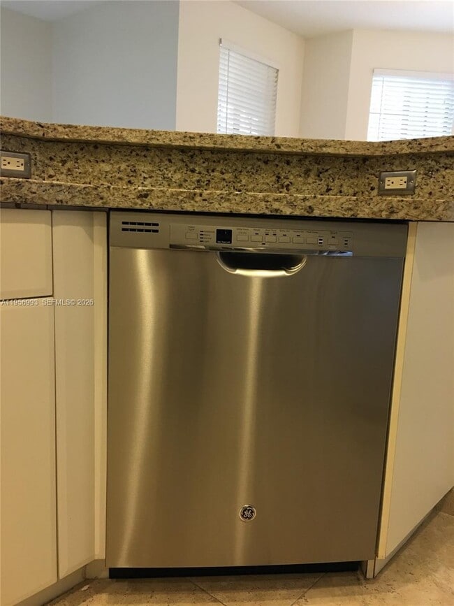 Building Photo - 1591 Passion Vine Cir