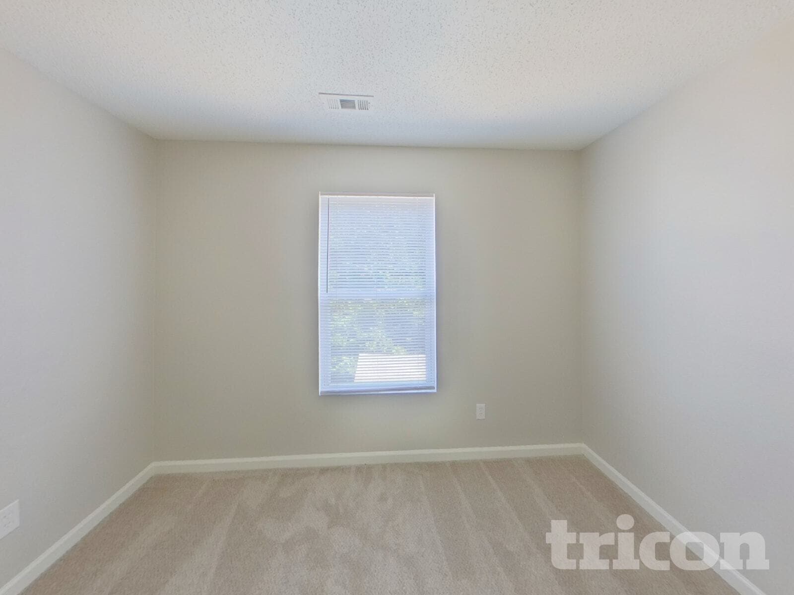 Building Photo - 2028 Dunsmore Ln